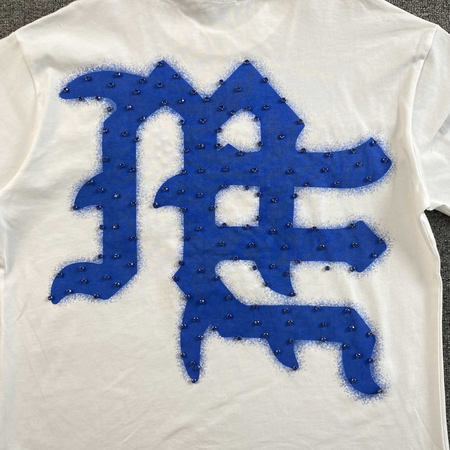 Remera Mixed Emotion End Blanca