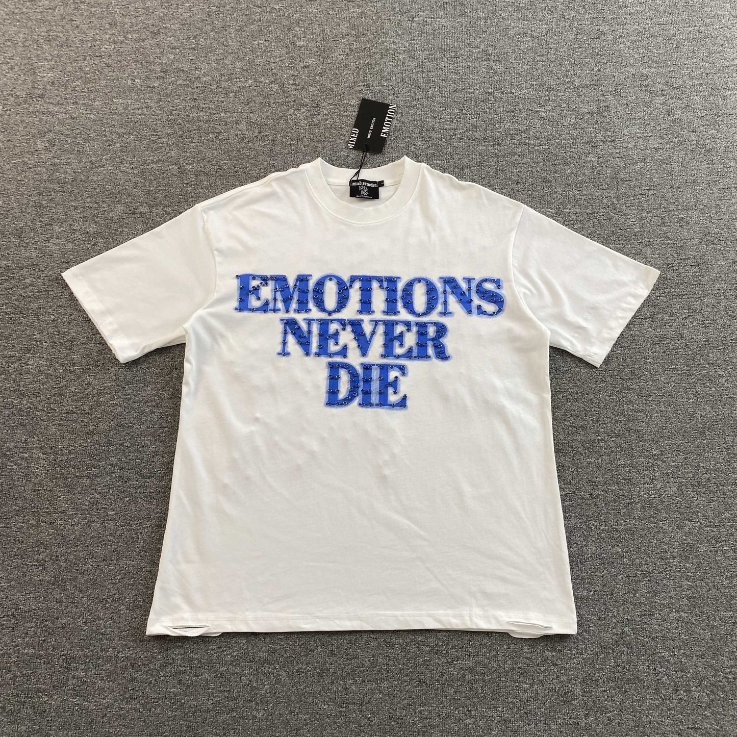 Remera Mixed Emotion End Blanca