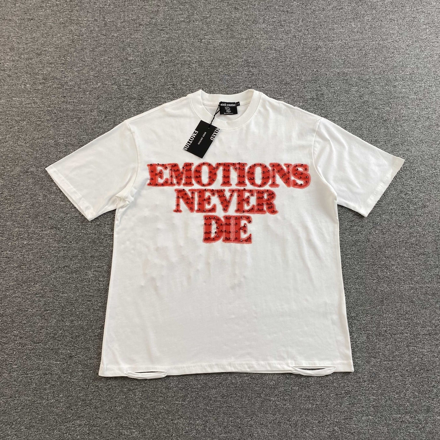 Remera Mixed Emotion End Blanca