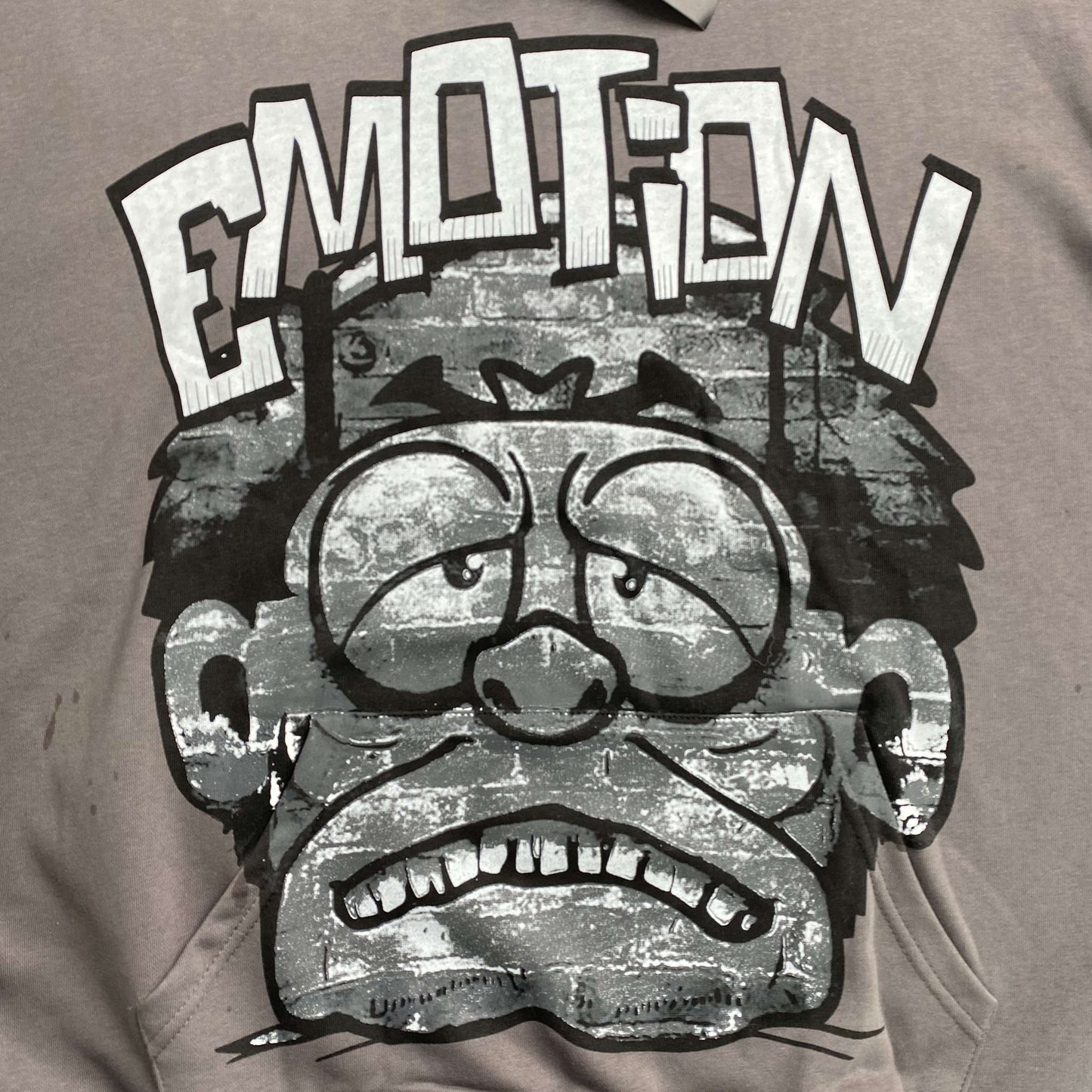 Buzo Mixed Emotion Monster Gris