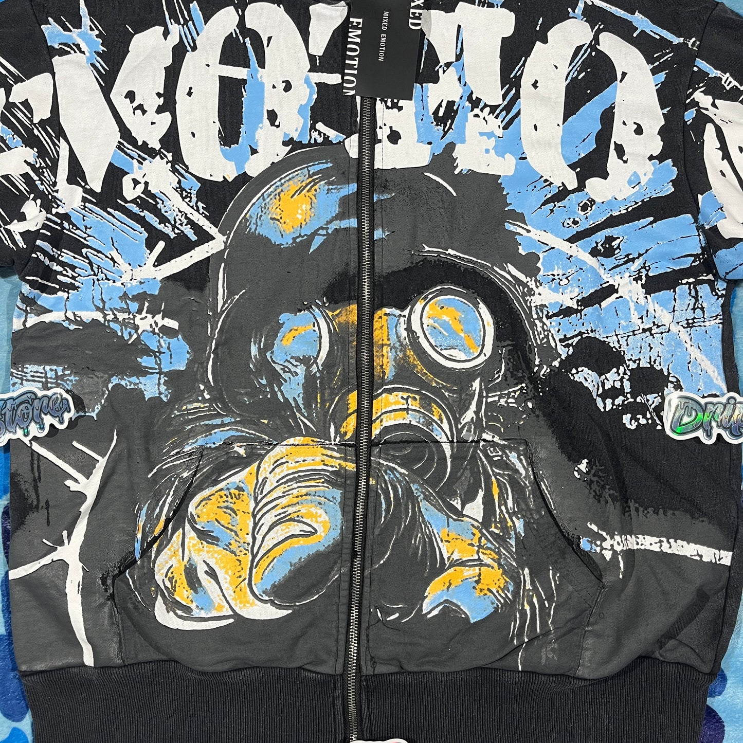 Campera Mixed Emotion Radioactive Black