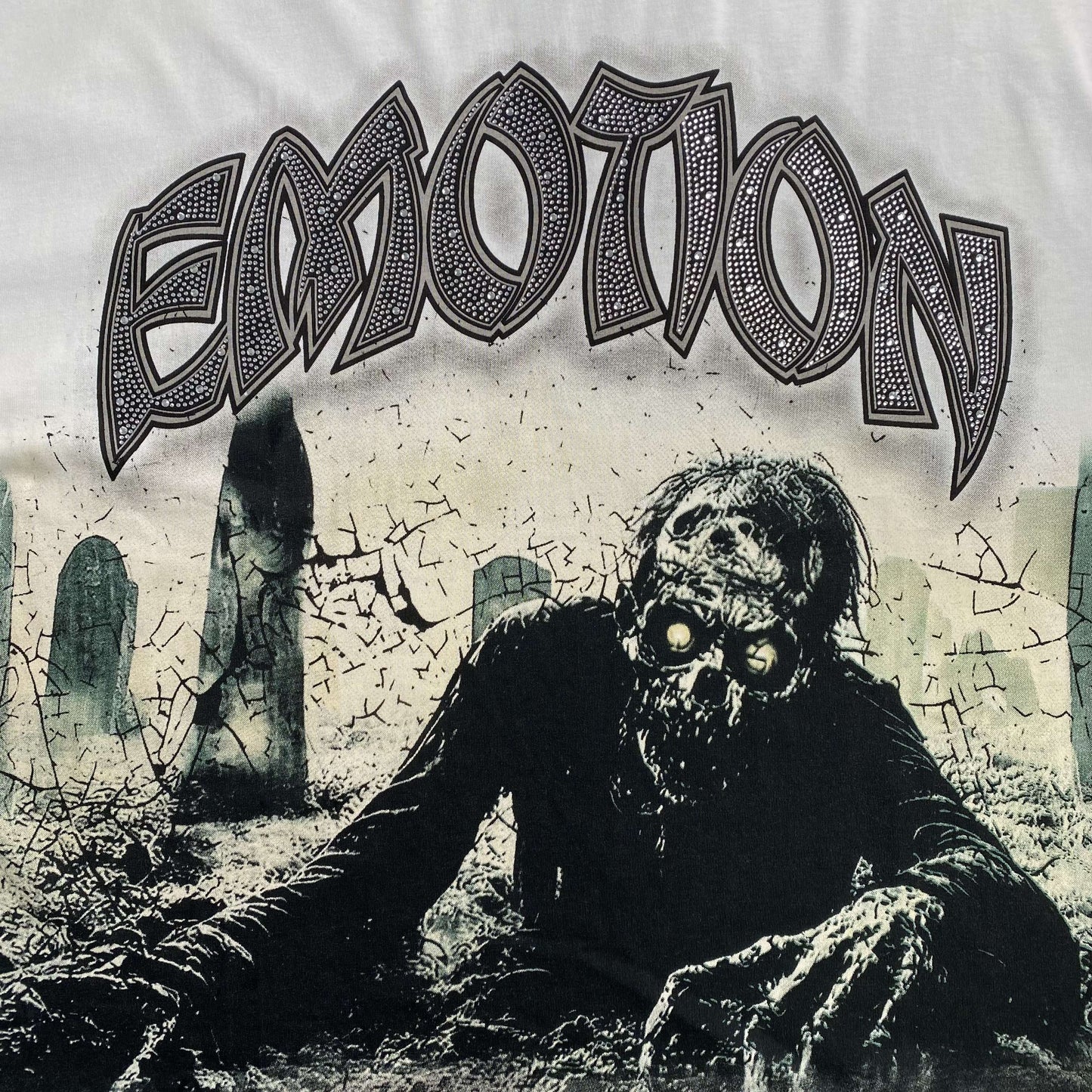 Remera Mixed Emotion Resurrection Blanca