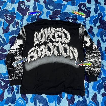 Remera Mixed Emotion Tombstone Negra