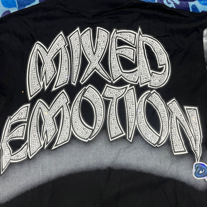 Remera Mixed Emotion Tombstone Negra