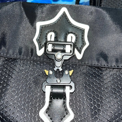 trapstar-irongate-t-crossbody-bag-black-4-Drip Store Argentina