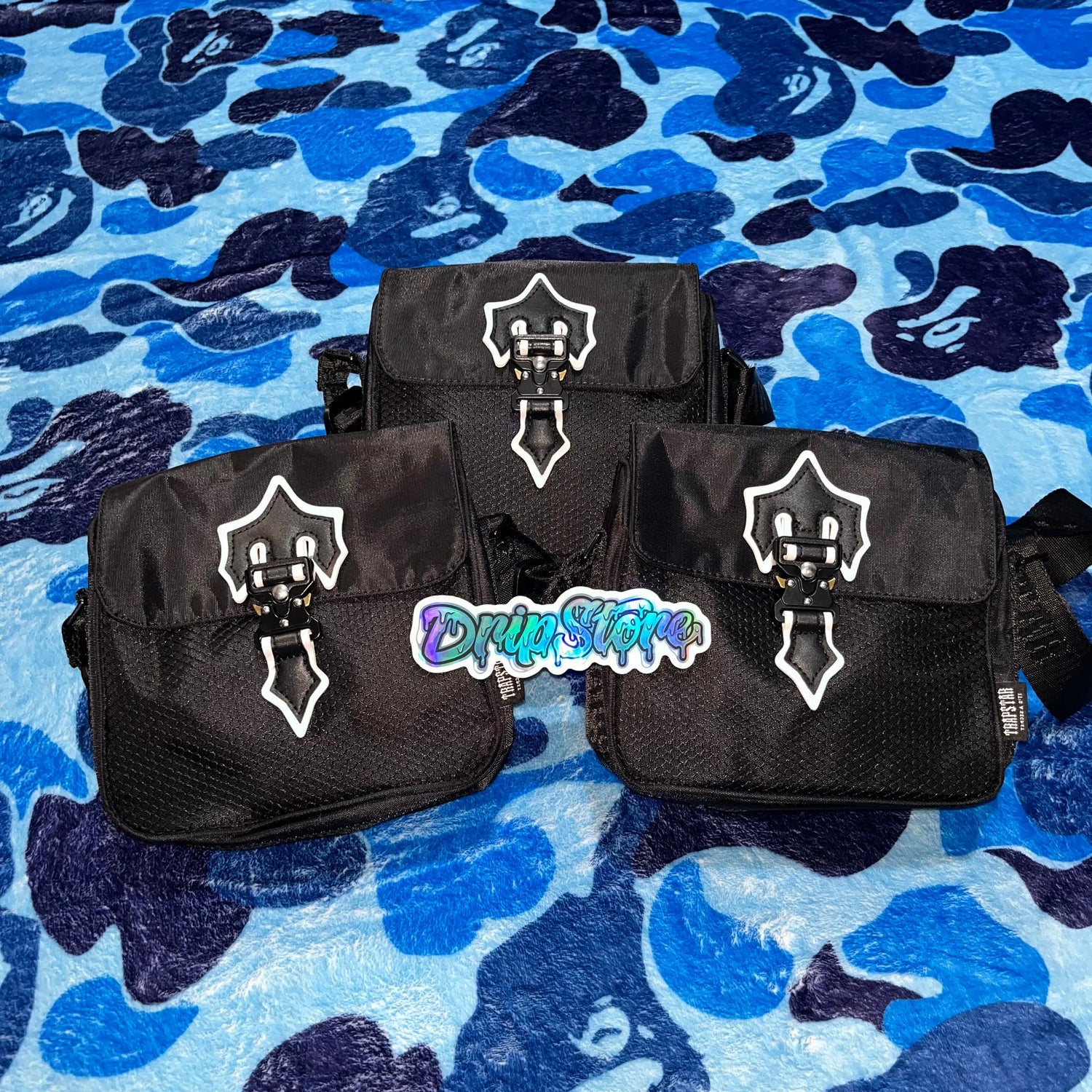 trapstar-irongate-t-crossbody-bag-black-Drip Store Argentina