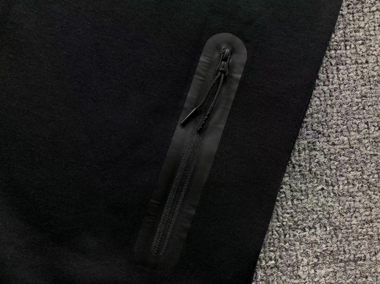 Campera Nike Tech Fleece Negra