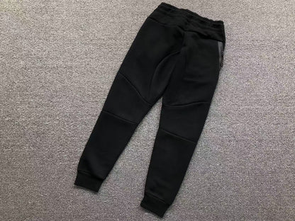 nike-tech-fleece-tracksuit-black-4-Drip Store Argentina