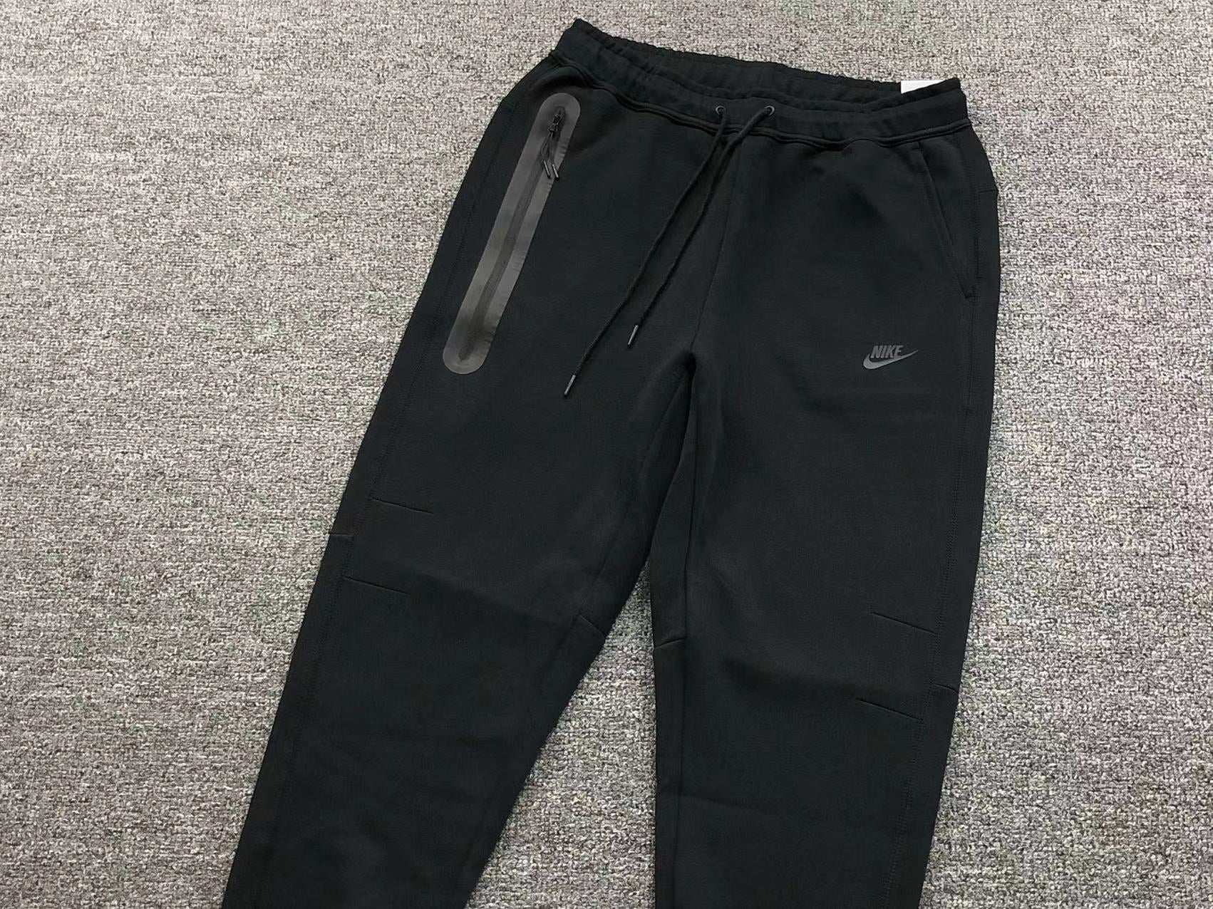 nike-tech-fleece-tracksuit-black-6_cb9d34f3-Drip Store Argentina