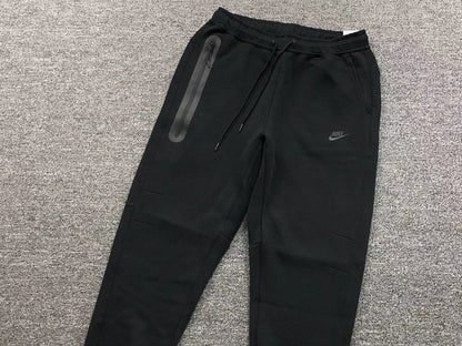 nike-tech-fleece-tracksuit-black-6_cb9d34f3-Drip Store Argentina