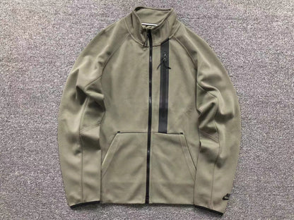 nike-tech-fleece-tracksuit-green-2_049667b1-Drip Store Argentina