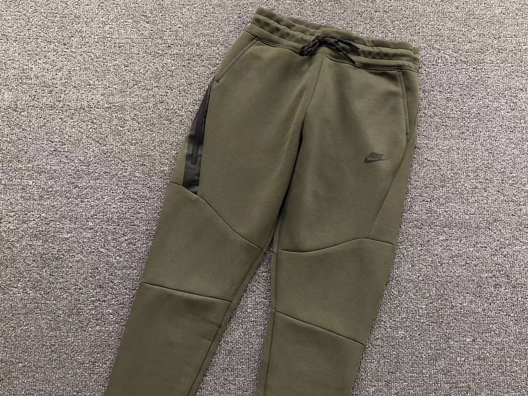 nike-tech-fleece-tracksuit-green-5-Drip Store Argentina