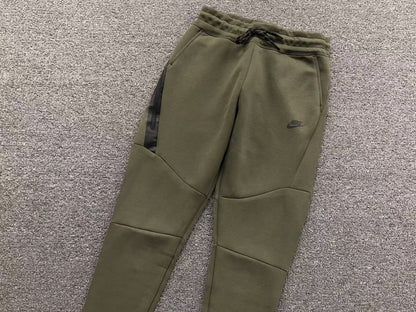 nike-tech-fleece-tracksuit-green-5-Drip Store Argentina