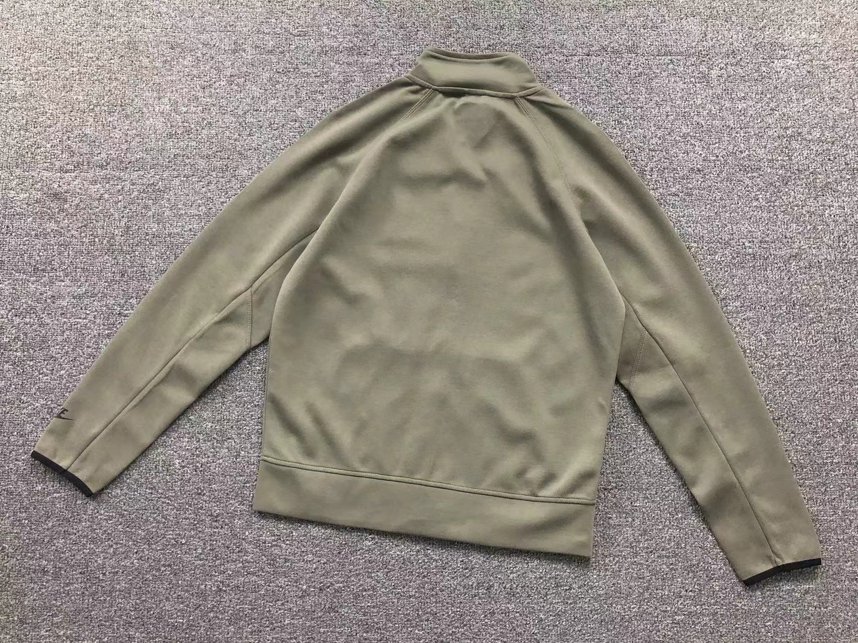 nike-tech-fleece-tracksuit-green-6-Drip Store Argentina