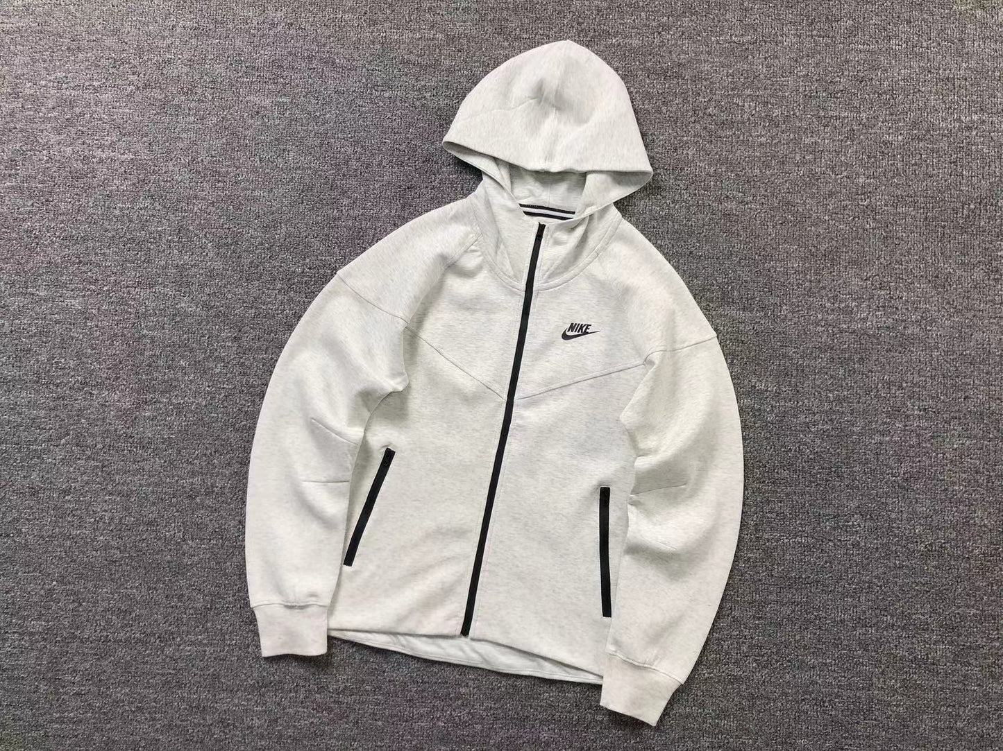 nike-tech-fleece-tracksuit-grey-2_885b8ab4-Drip Store Argentina