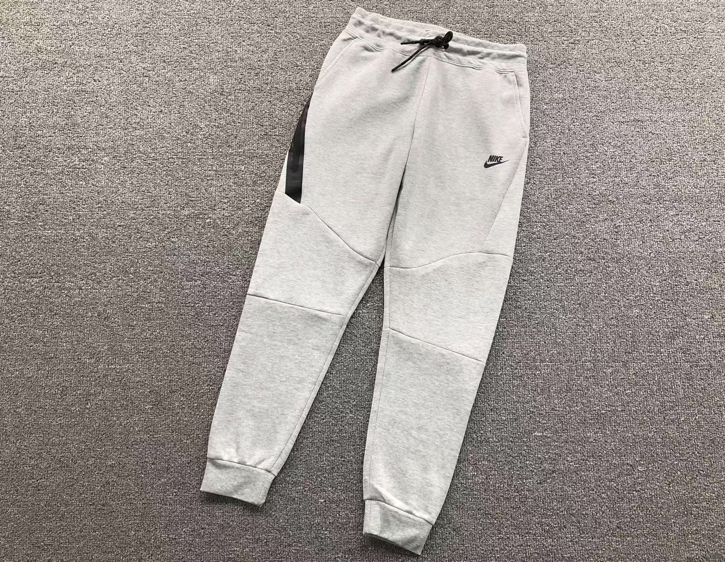 nike-tech-fleece-tracksuit-grey-3-Drip Store Argentina
