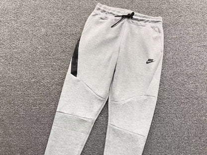 nike-tech-fleece-tracksuit-grey-5-Drip Store Argentina