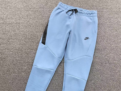 nike-tech-fleece-tracksuit-light-blue-5-Drip Store Argentina