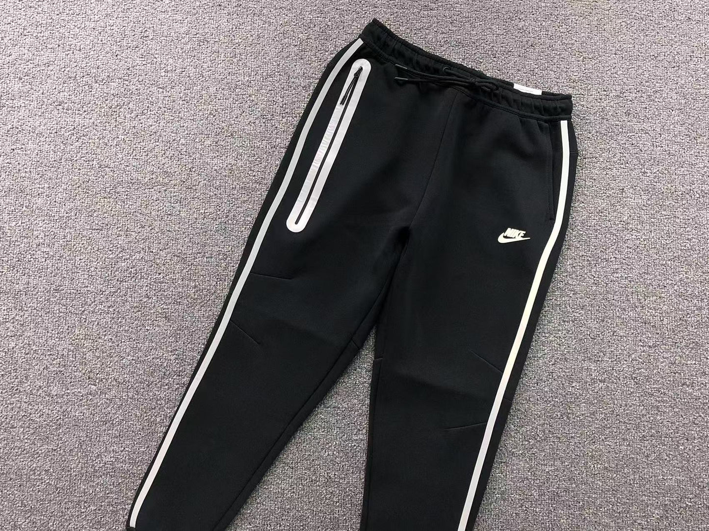 nike-tech-fleece-tracksuit-reflective-black-5-Drip Store Argentina