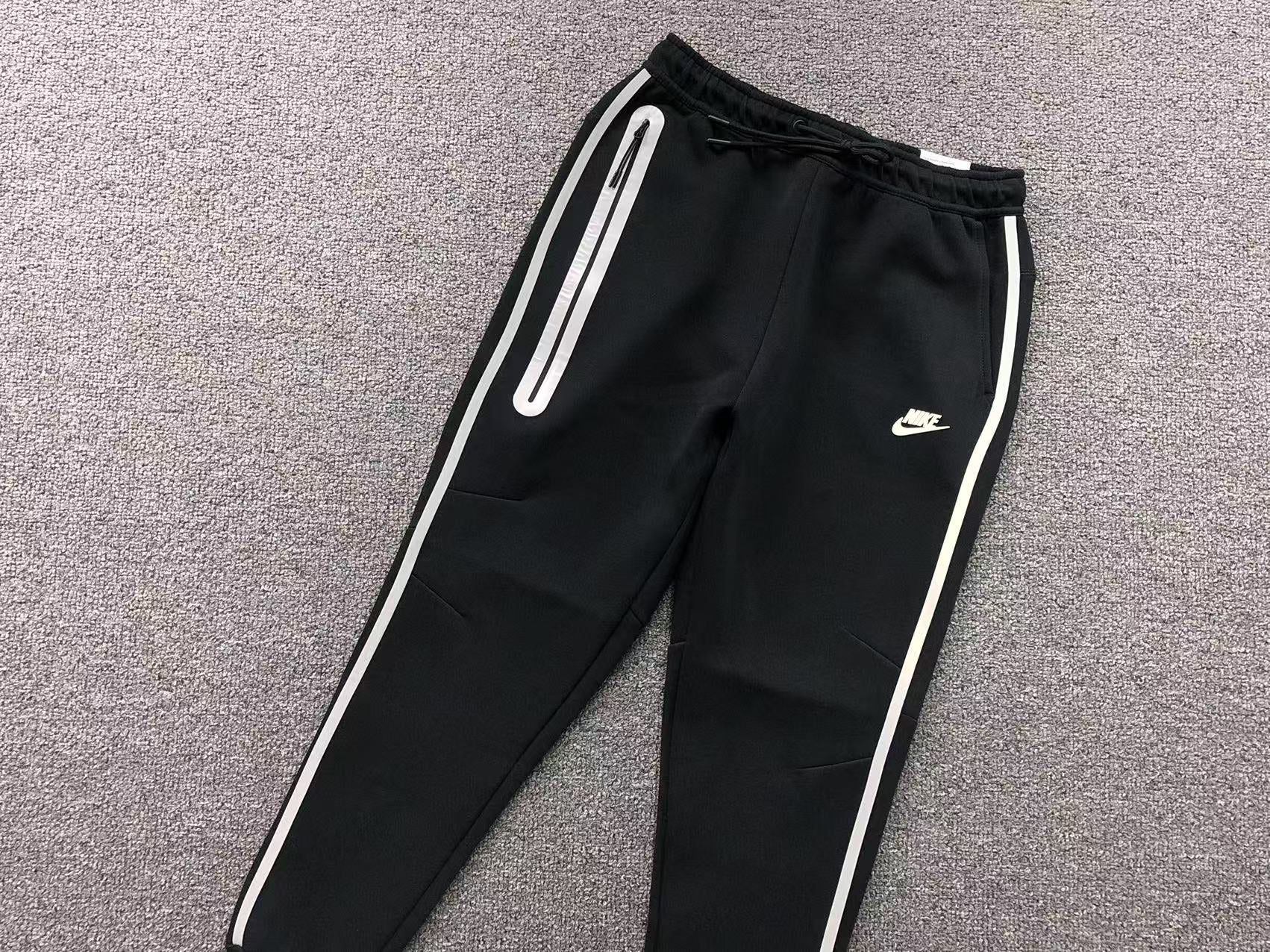 nike-tech-fleece-tracksuit-reflective-black-5-Drip Store Argentina