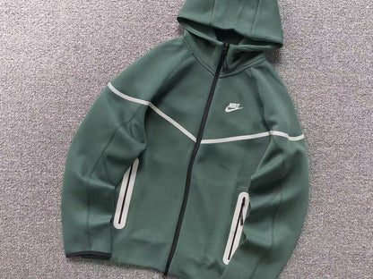 nike-tech-fleece-tracksuit-reflective-green-3-Drip Store Argentina
