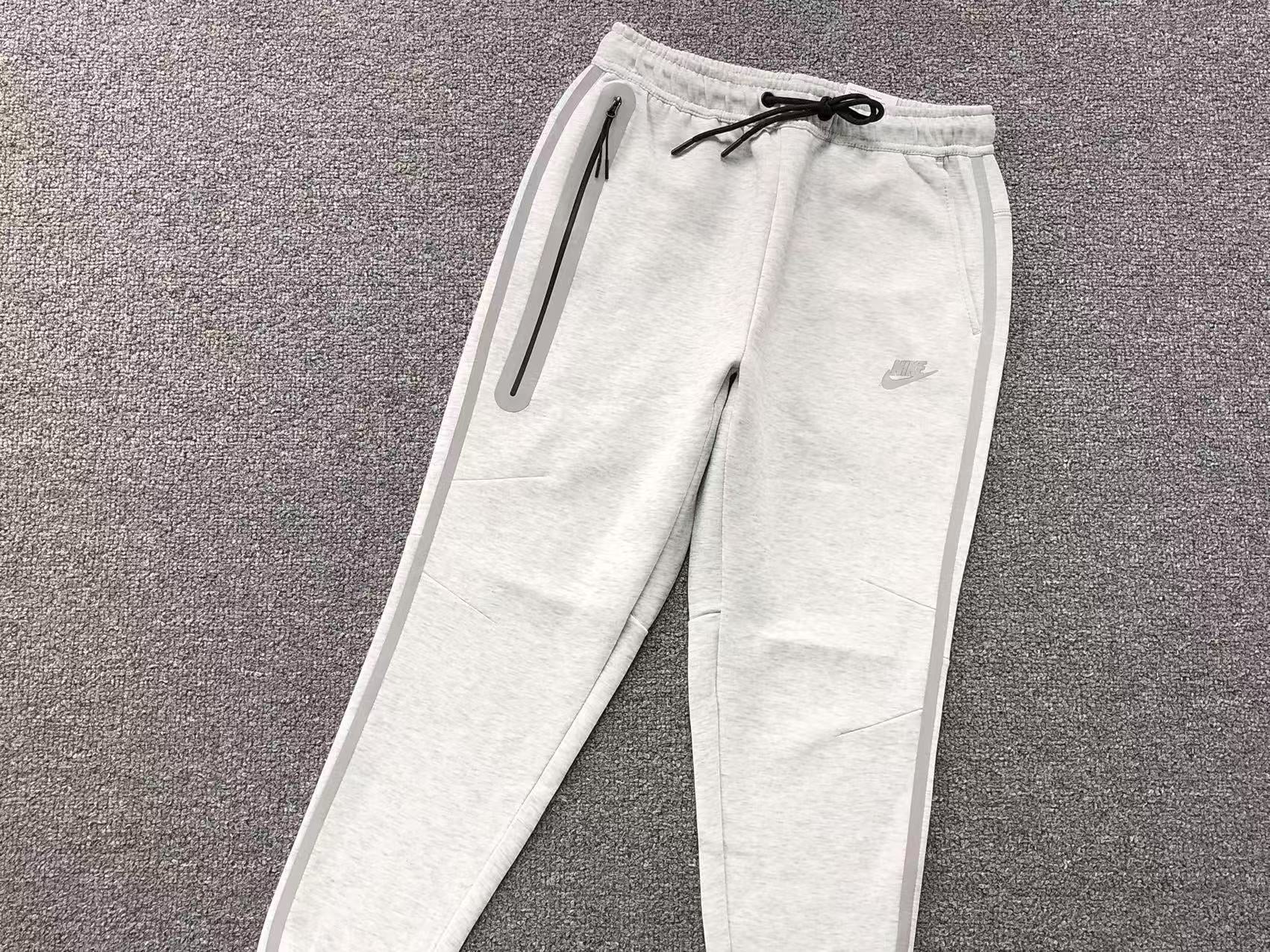 nike-tech-fleece-tracksuit-reflective-grey-5-Drip Store Argentina