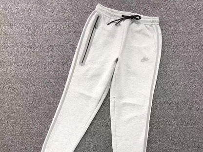 nike-tech-fleece-tracksuit-reflective-grey-5-Drip Store Argentina