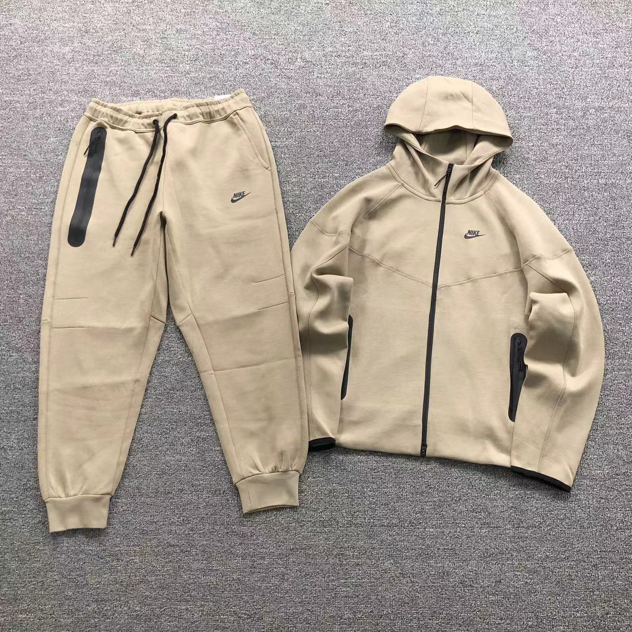 nike-tech-fleece-tracksuit-tan-Drip Store Argentina