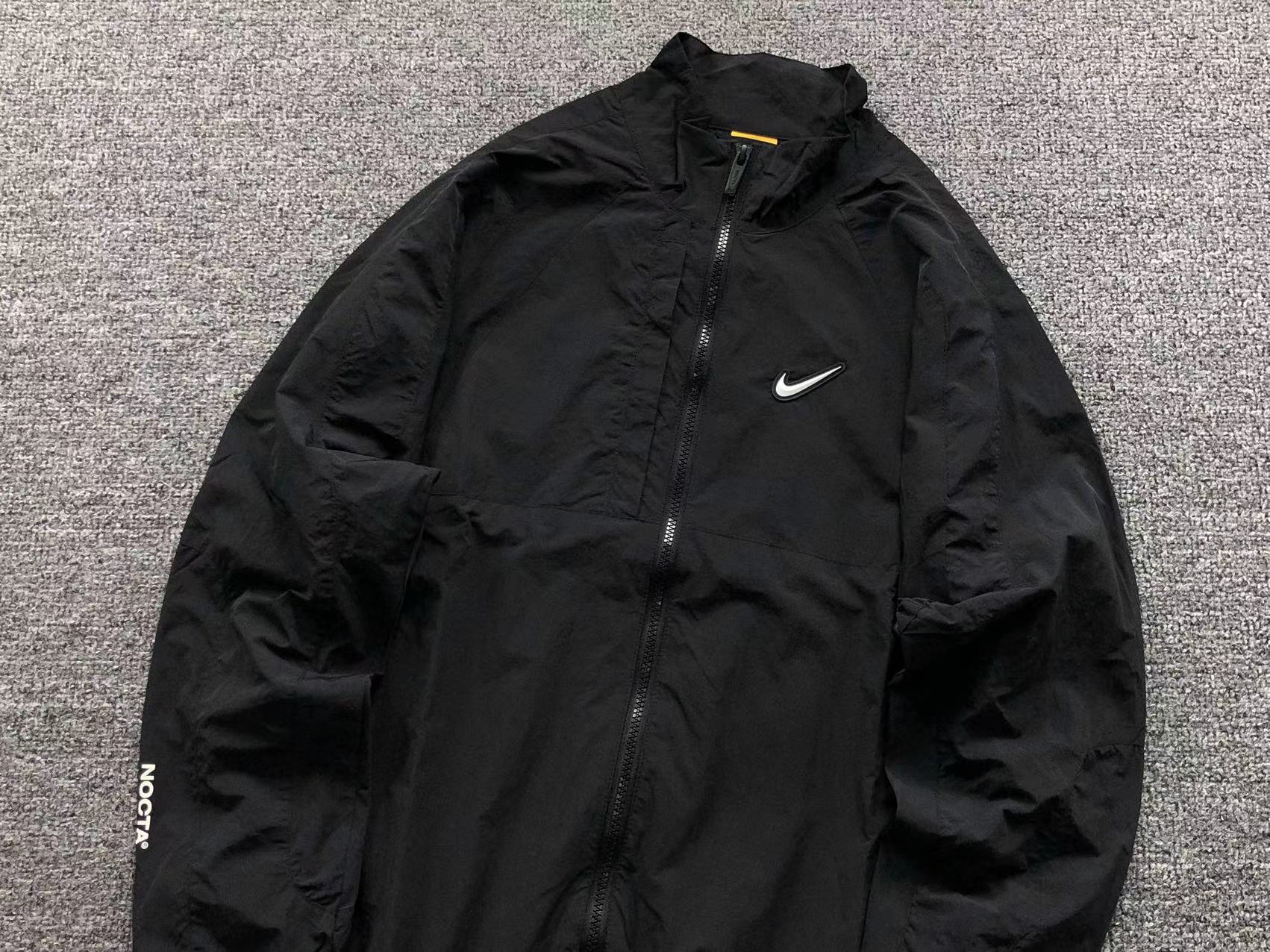 nike-x-drake-nocta-jacket-black-10_deb31070-Drip Store Argentina
