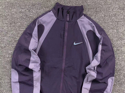 nike-x-drake-nocta-jacket-dark-raisin-3-Drip Store Argentina