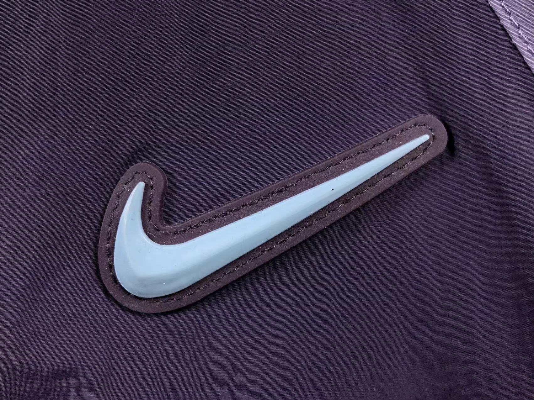 nike-x-drake-nocta-jacket-dark-raisin-7-Drip Store Argentina