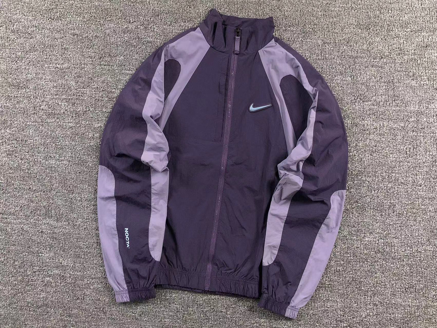 nike-x-drake-nocta-jacket-dark-raisin-Drip Store Argentina