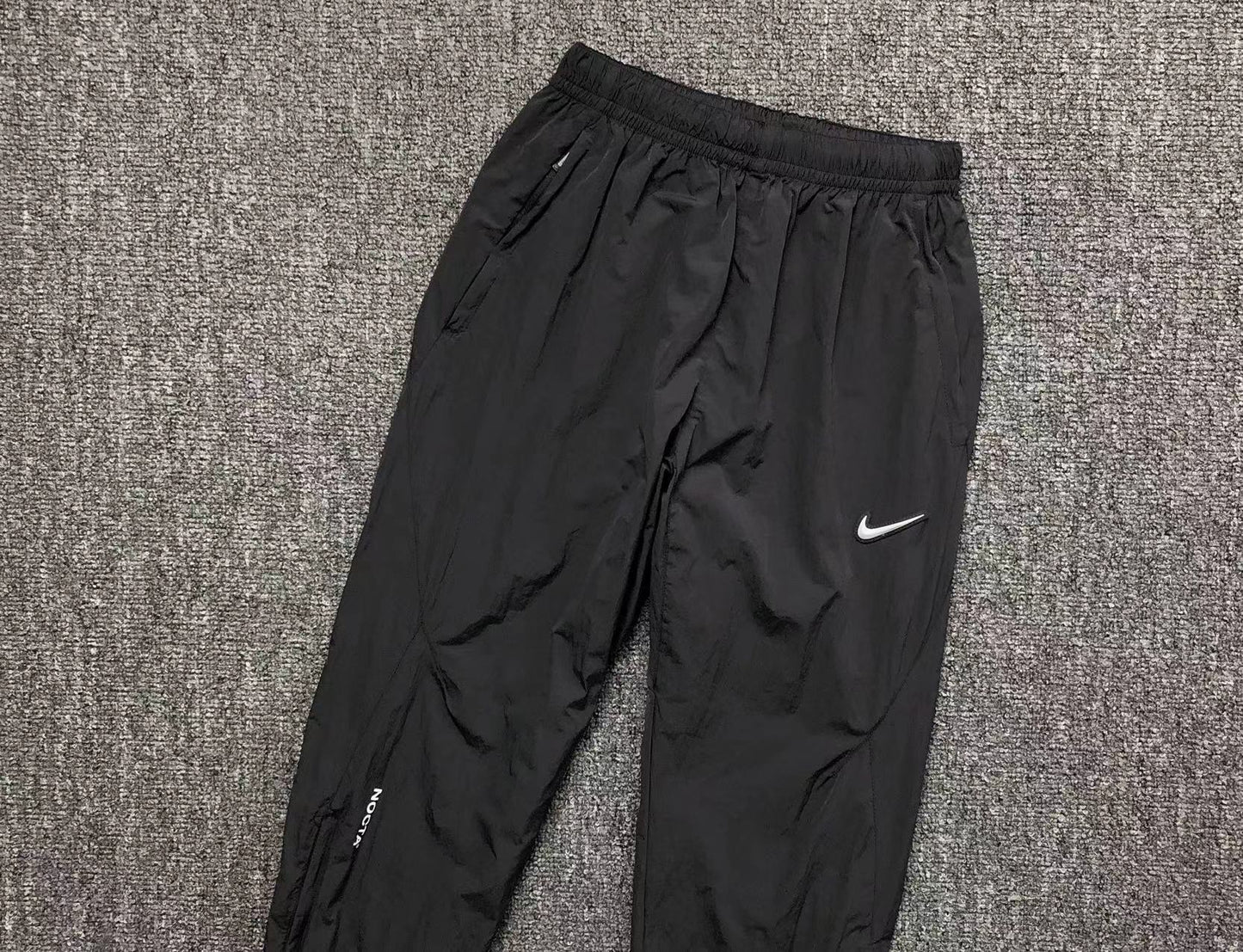 nike-x-drake-nocta-track-pants-grey-4-Drip Store Argentina