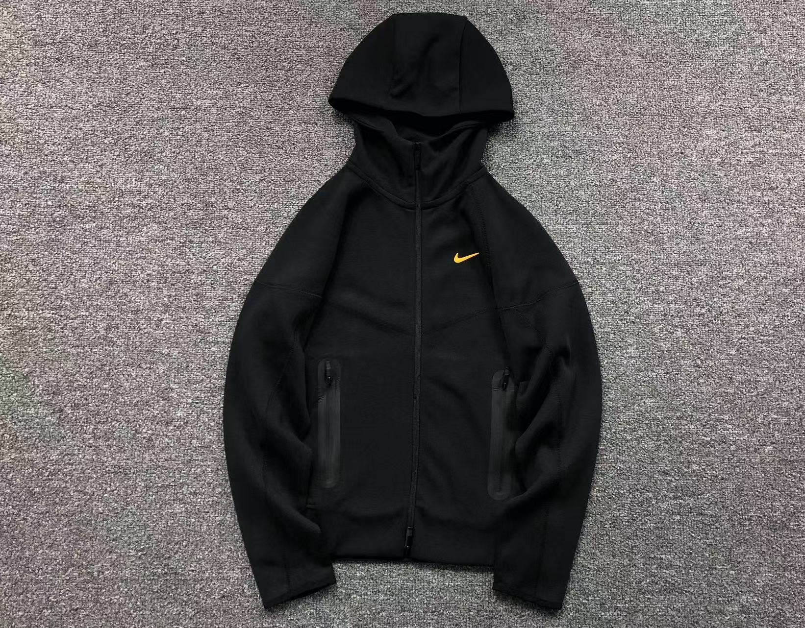 nike-x-nocta-tech-fleece-tracksuit-black-2-Drip Store Argentina