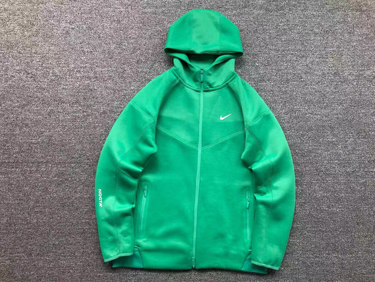 Conjunto Nike X Nocta Tech Fleece Verde