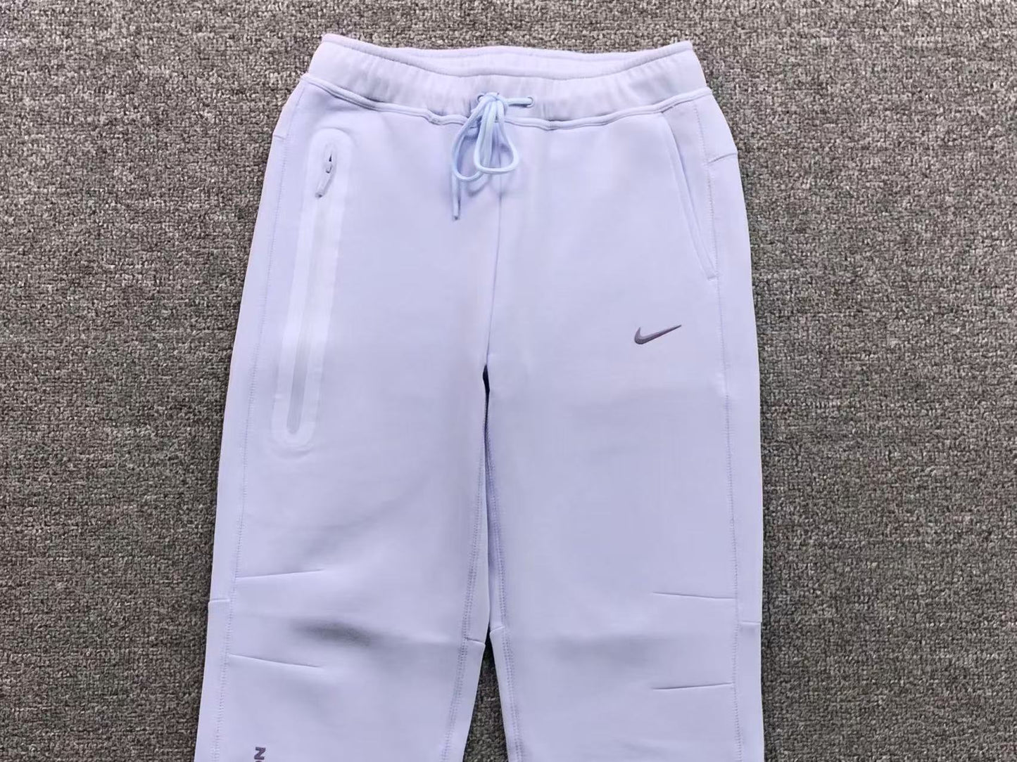 Conjunto Nike X Nocta Tech Fleece Violeta