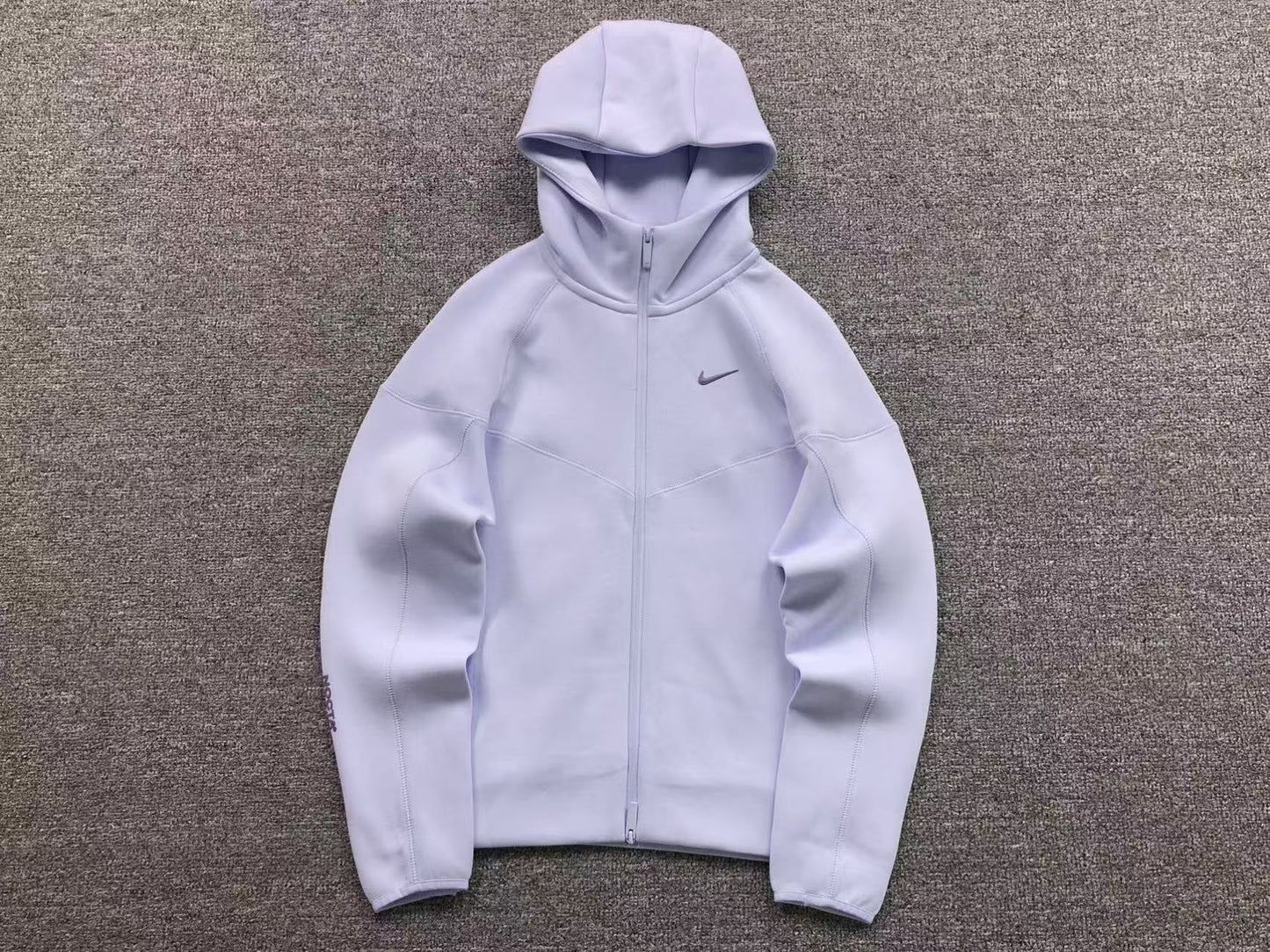 Conjunto Nike X Nocta Tech Fleece Violeta