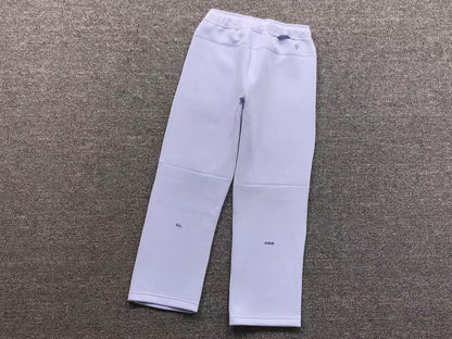 Conjunto Nike X Nocta Tech Fleece Violeta