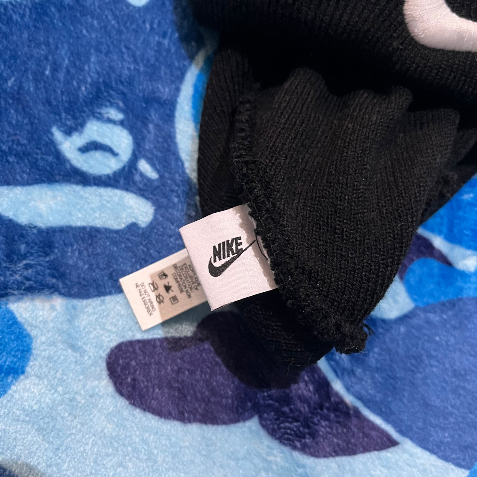 nike-x-stussy-cuff-beanie-2020-black-5-Drip Store Argentina