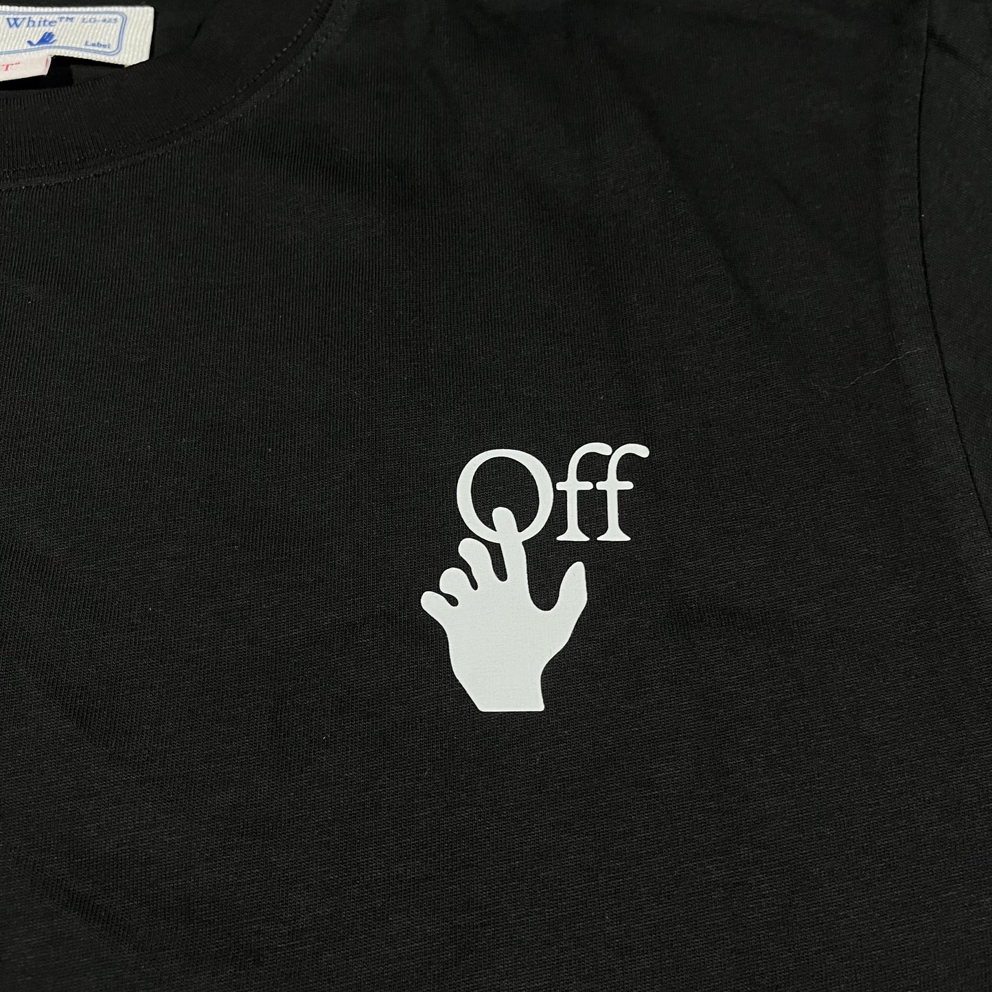 Remera Off White Airport Tape Negra