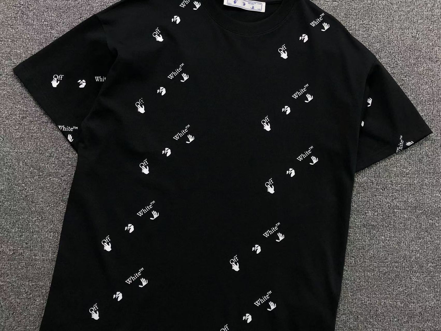 off-white-all-over-logo-tee-black-3-Drip Store Argentina
