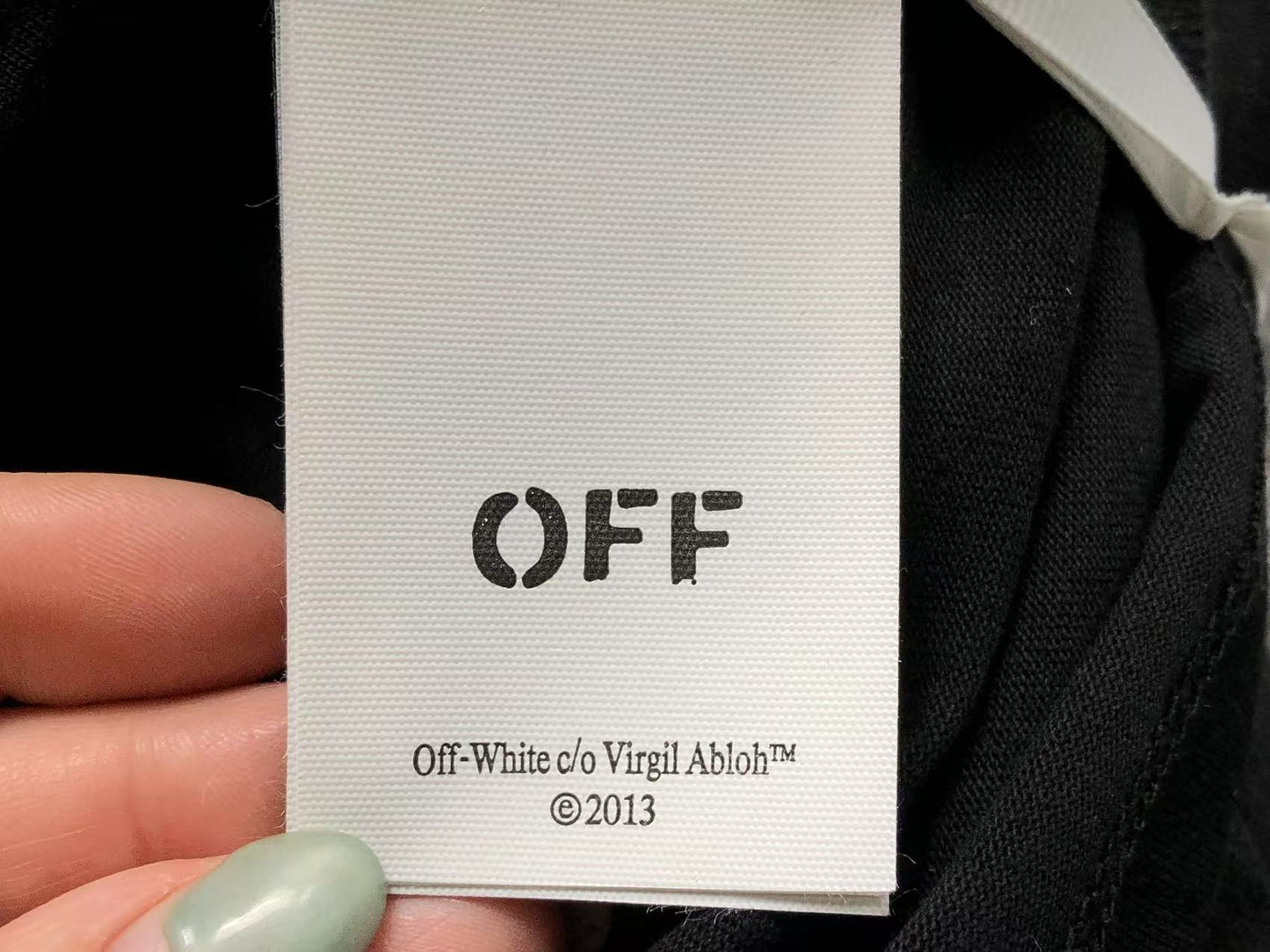 off-white-arrow-cash-tee-black-6-Drip Store Argentina