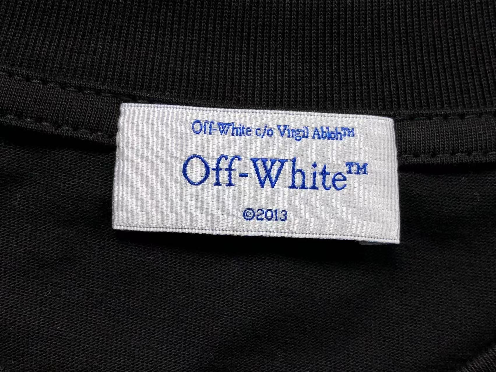 off-white-arrow-cash-tee-black-7-Drip Store Argentina
