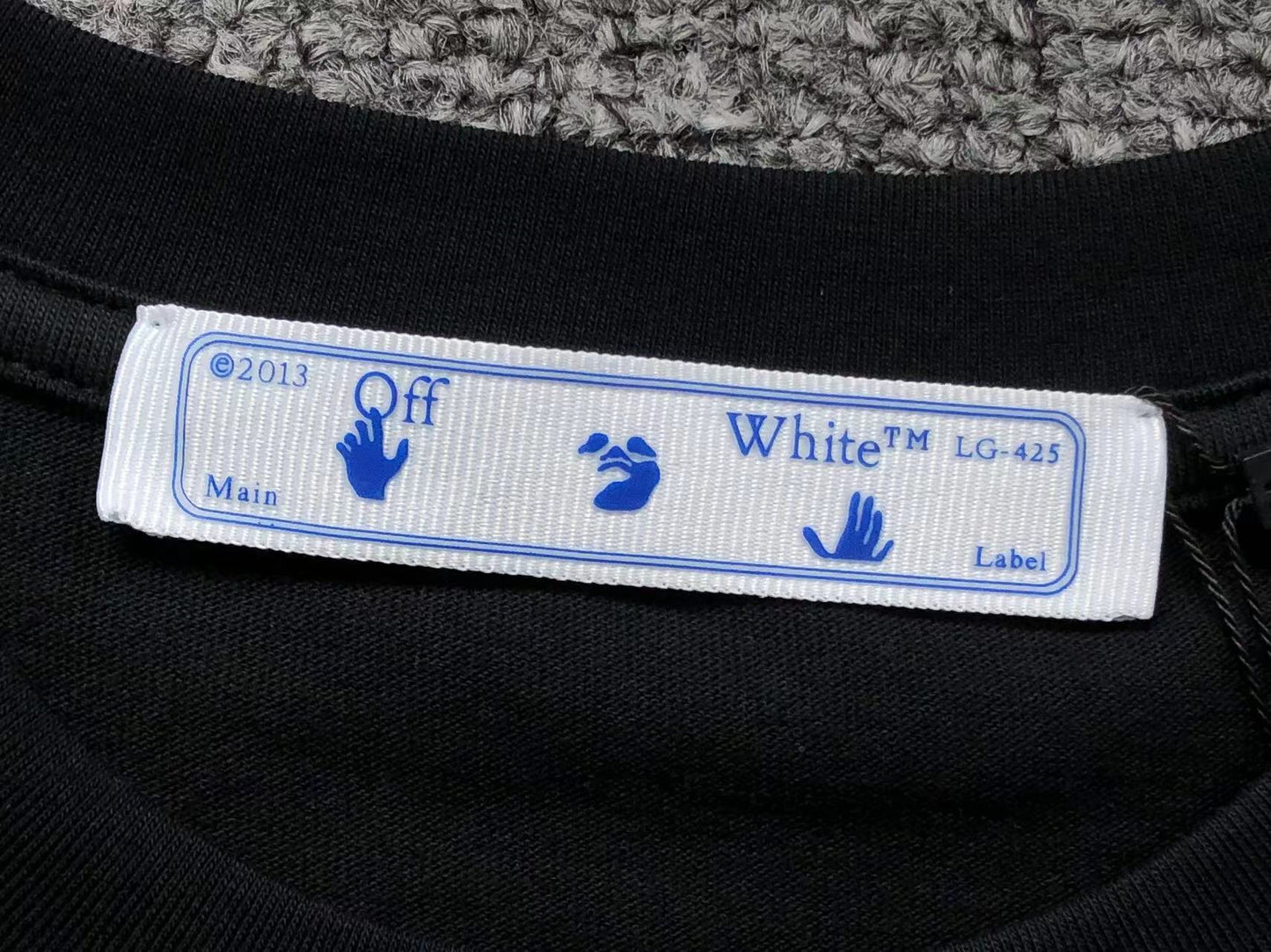 off-white-boys-sketch-logo-tee-black-5-Drip Store Argentina