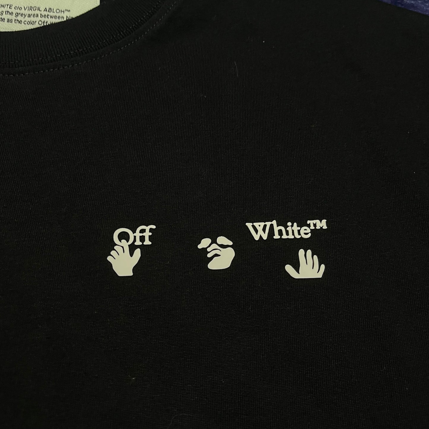 off-white-caravaggio-jersey-t-shirt-black-4_5af3f992-Drip Store Argentina