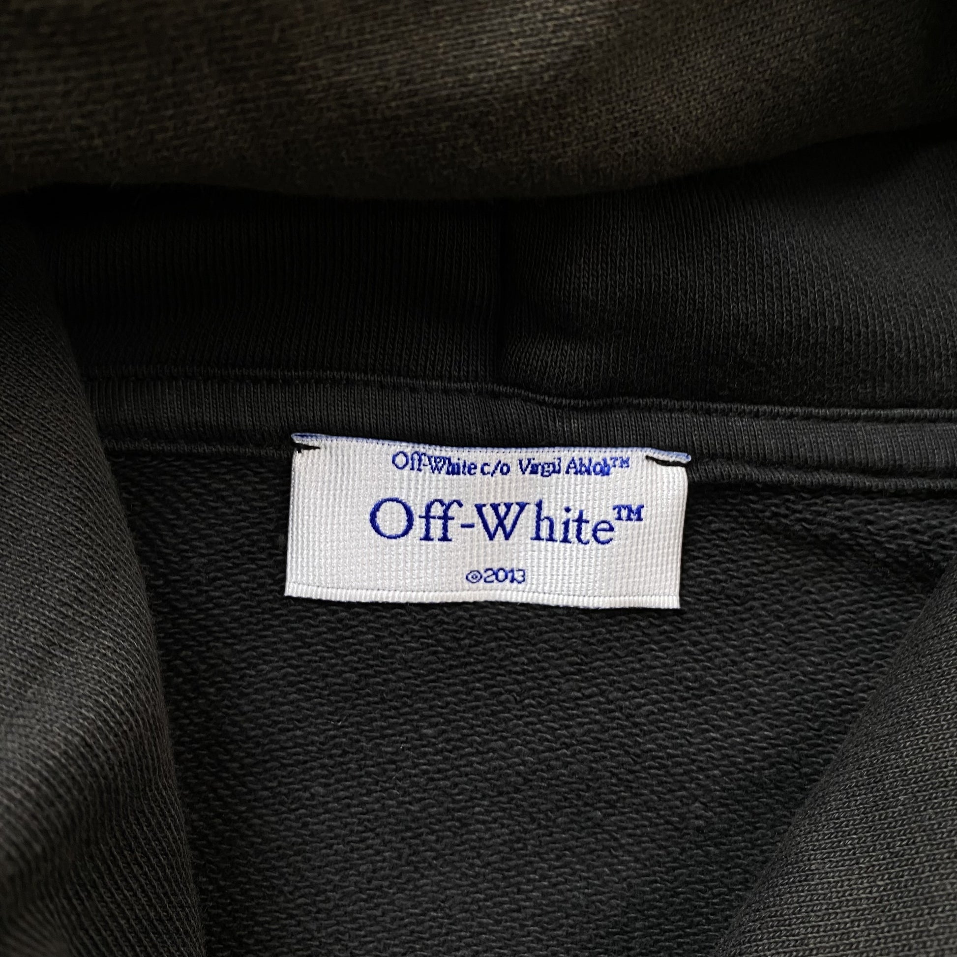 off-white-caravaggio-print-hoodie-black-5-Drip Store Argentina