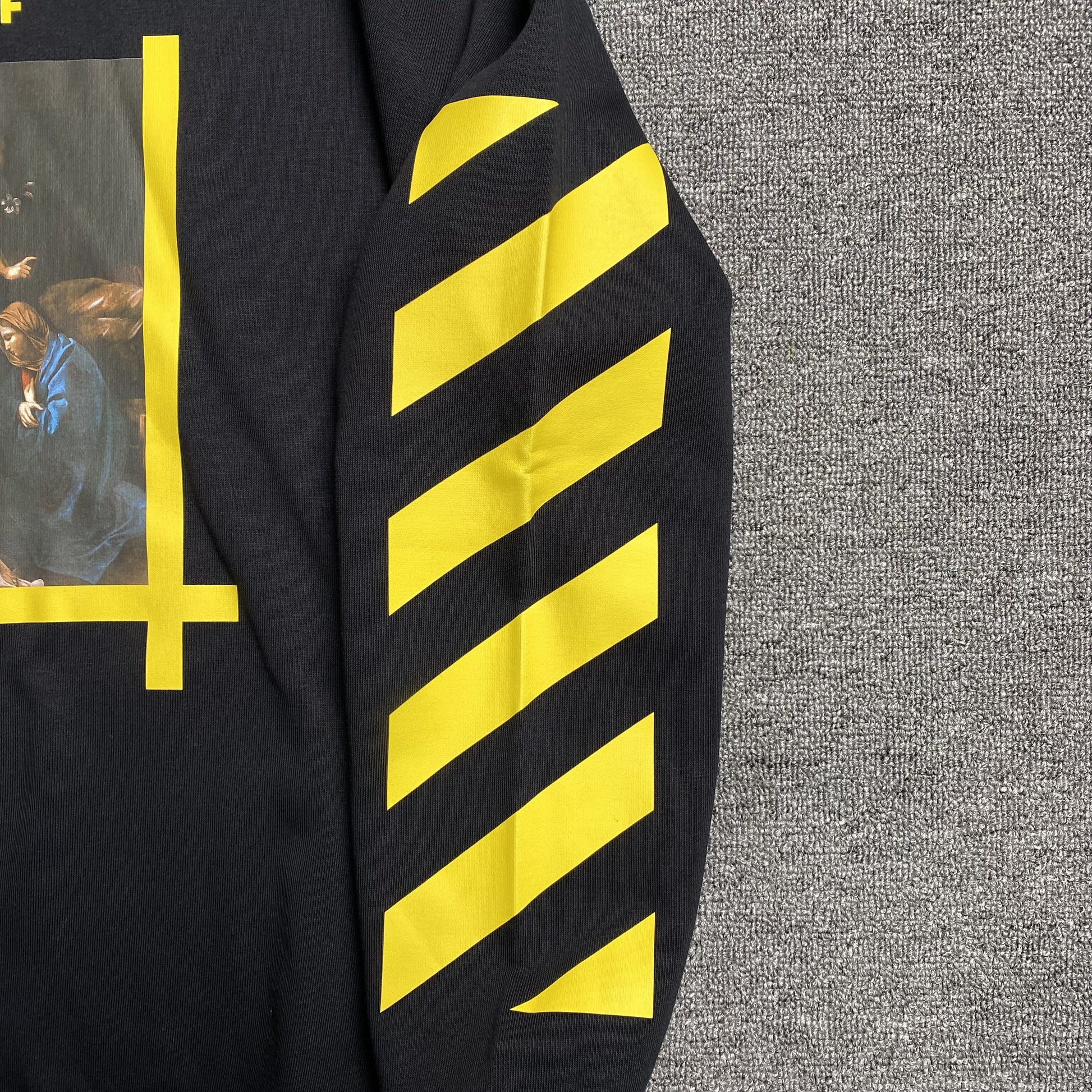 off-white-diagonal-arrow-caravaggio-ann-skate-crewneck-black-6-Drip Store Argentina