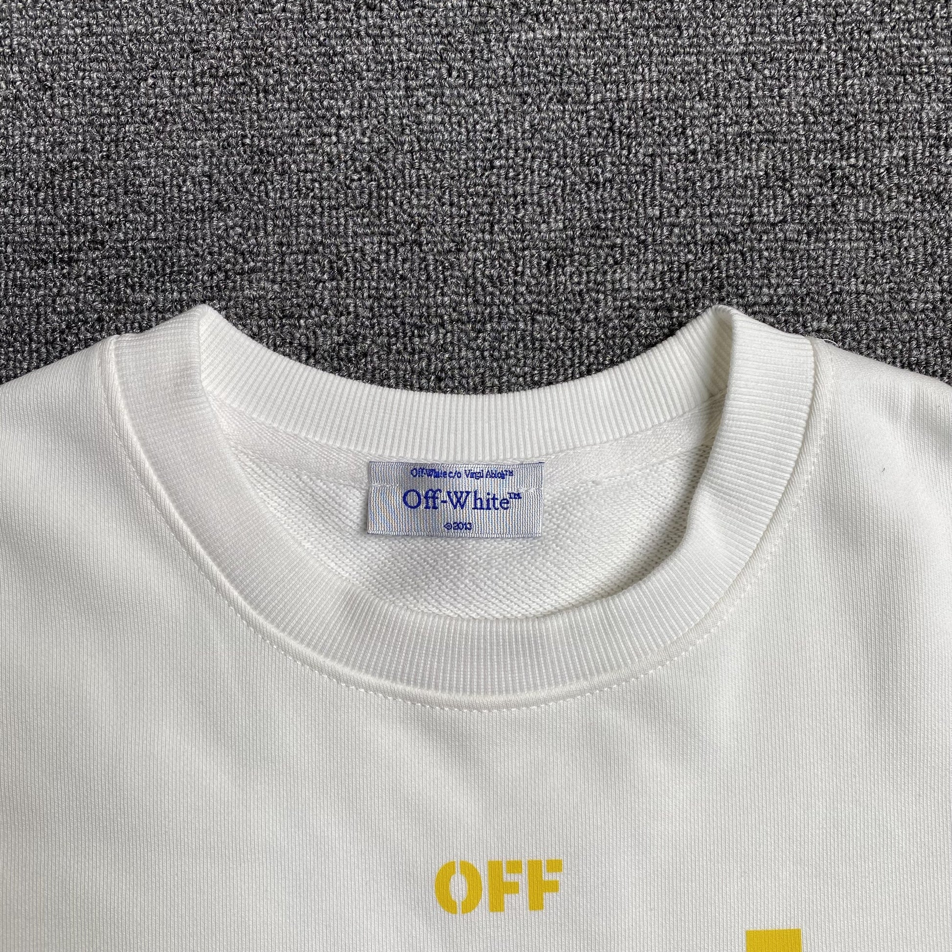 off-white-diagonal-arrow-caravaggio-ann-skate-crewneck-white-5-Drip Store Argentina