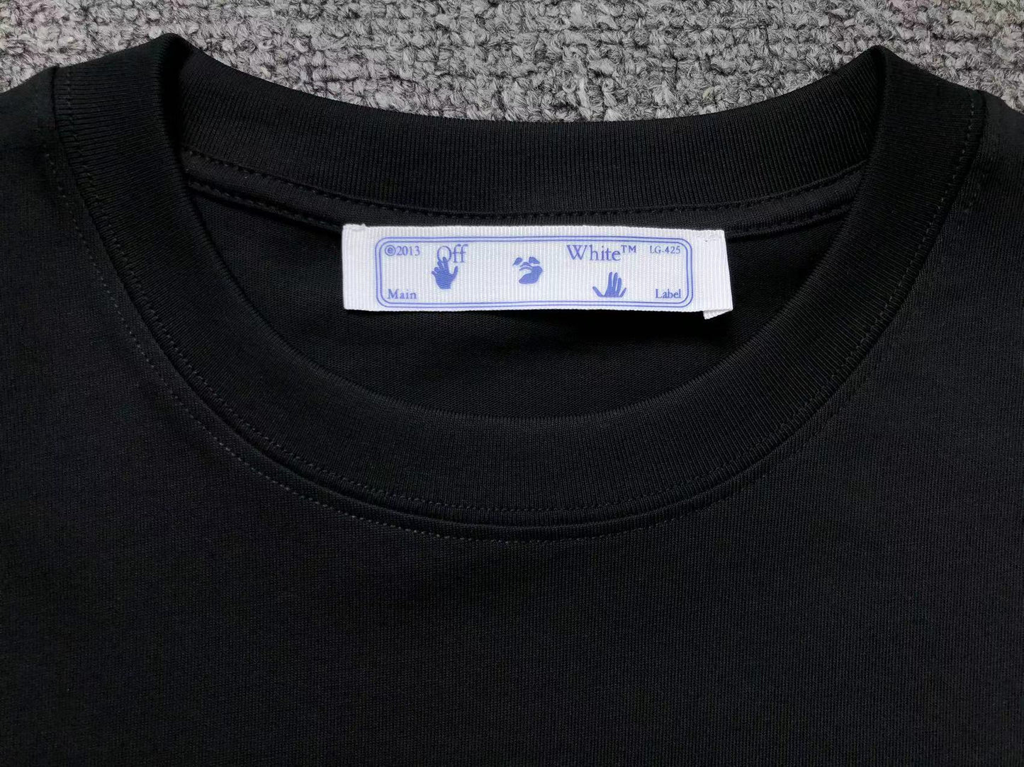 off-white-double-moon-arrow-tee-black-6-Drip Store Argentina