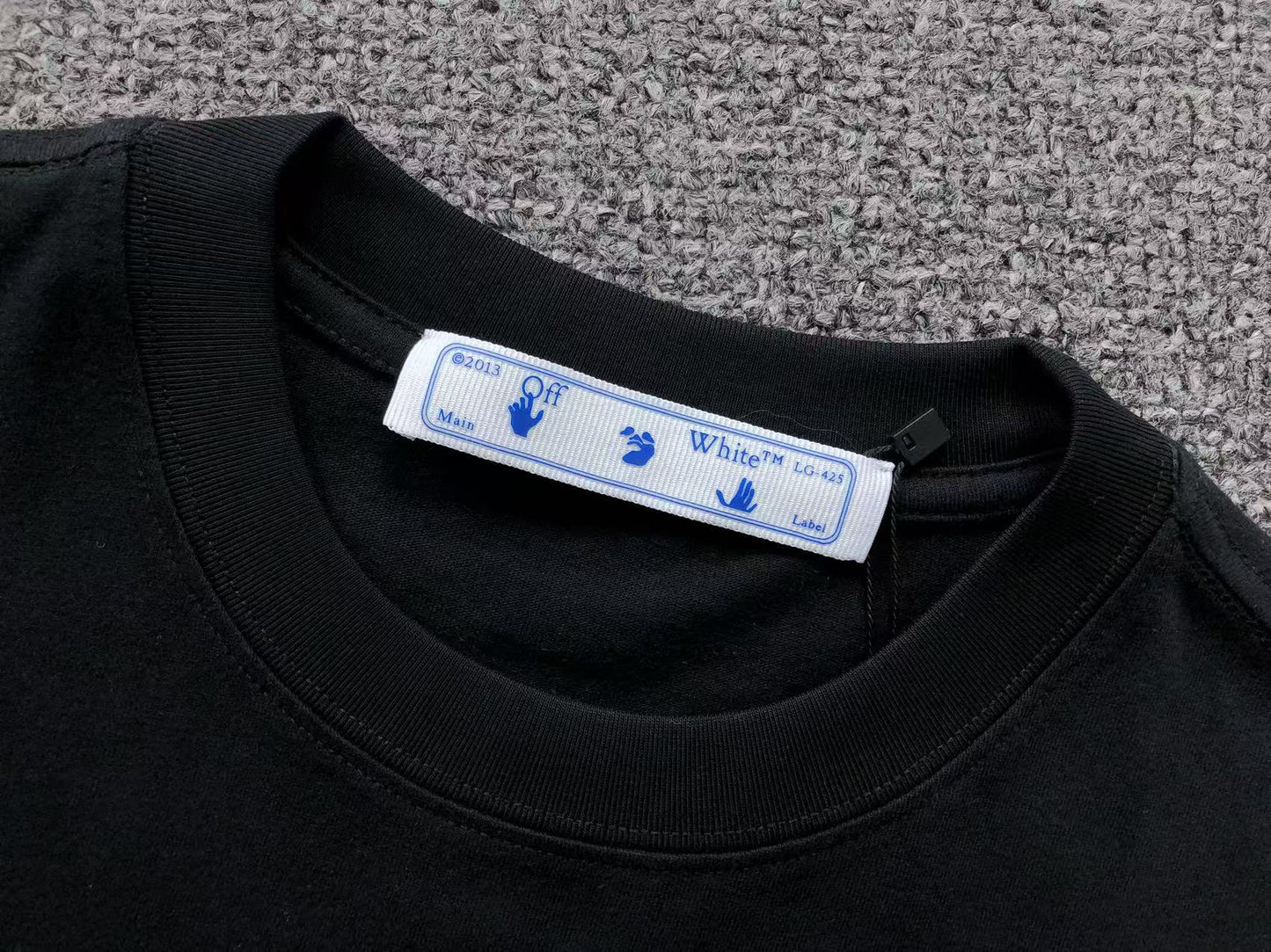 off-white-floral-arrow-tee-black-7-Drip Store Argentina